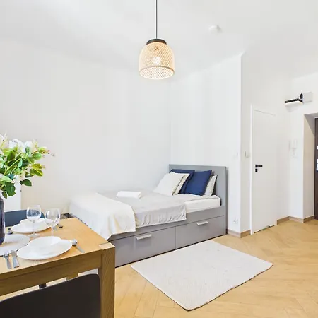Plac Konstytucji Superapart 10-minute Walk To The Center Apartamento